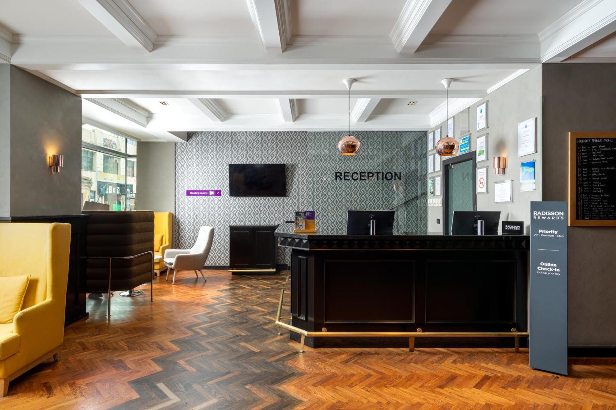 Park By Radisson & 4*